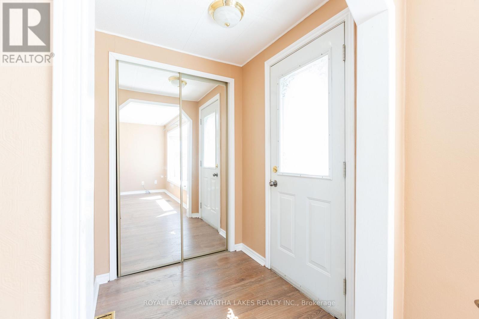 6 Circle Drive, Kawartha Lakes (Fenelon), Ontario  K9V 0H7 - Photo 10 - X13033790