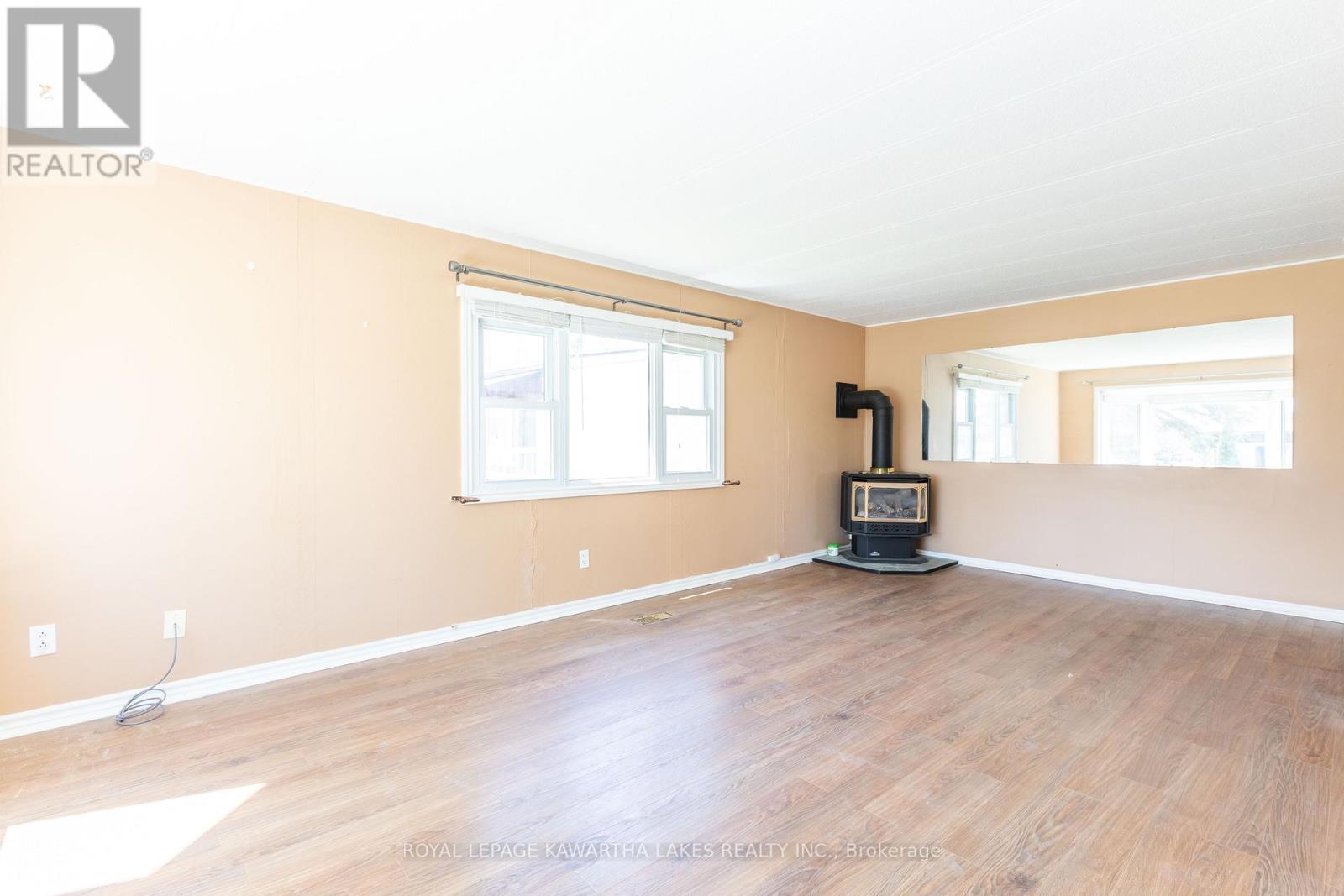 6 Circle Drive, Kawartha Lakes (Fenelon), Ontario  K9V 0H7 - Photo 9 - X13033790