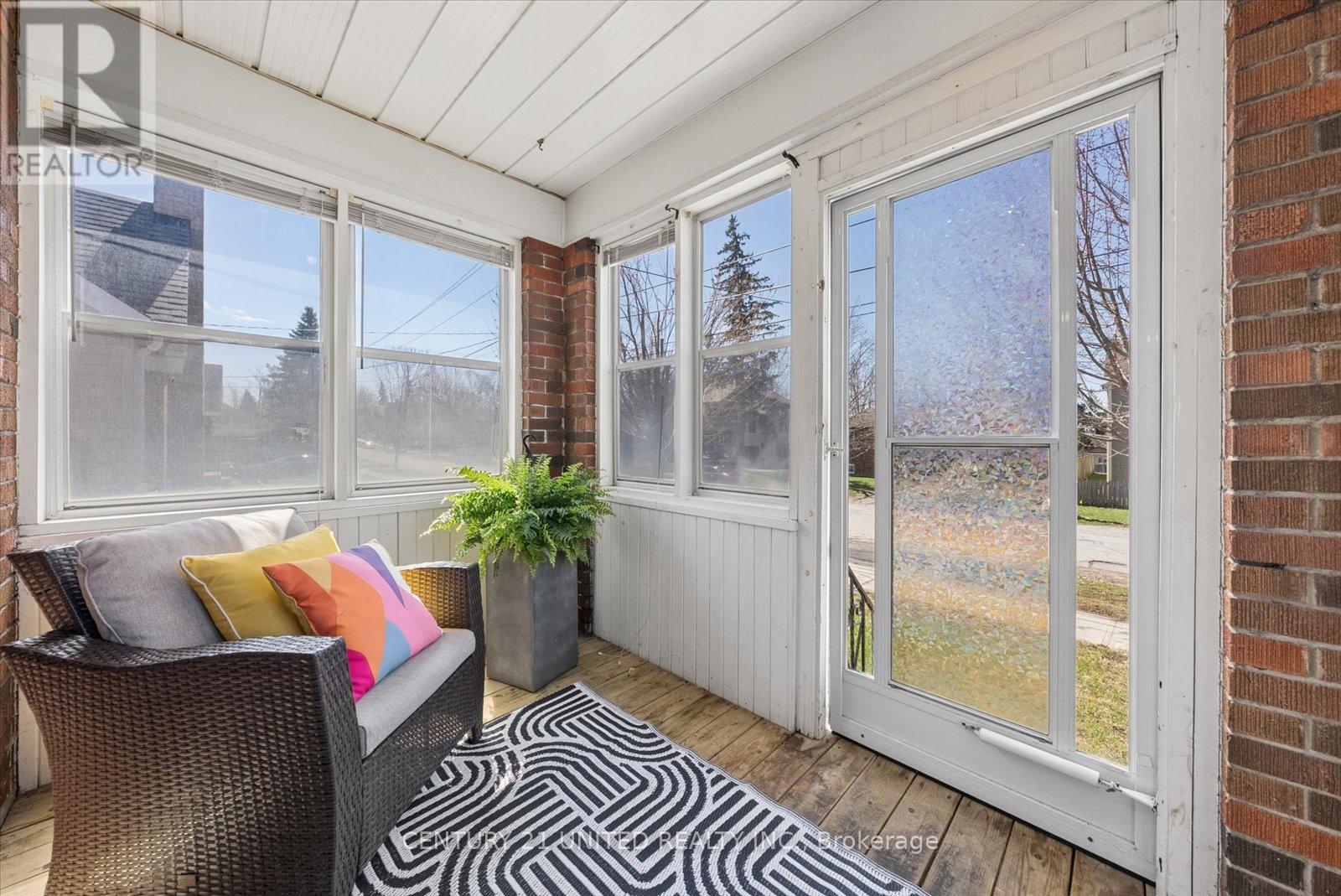 758 Bethune Street, Peterborough (Northcrest Ward 5), Ontario  K9H 4A6 - Photo 3 - X13034568