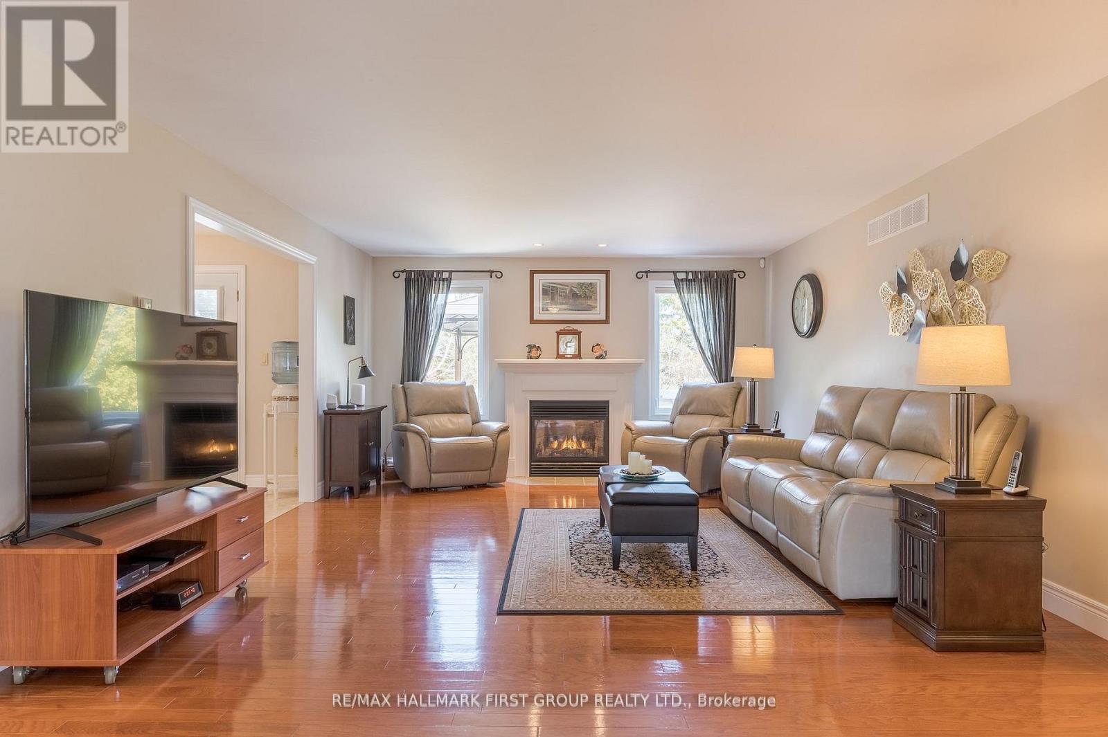 4 Bluewater Avenue, Kawartha Lakes (Fenelon), Ontario  K9V 0K6 - Photo 7 - X13034342