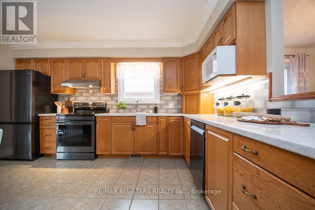 383 Wallace Drive, Kawartha Lakes (Lindsay), Ontario  K9V 6K7 - Photo 22 - X13035606