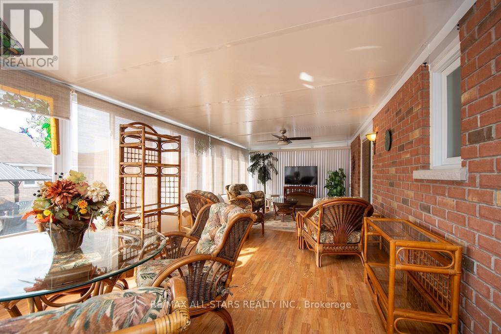 383 Wallace Drive, Kawartha Lakes (Lindsay), Ontario  K9V 6K7 - Photo 25 - X13035606