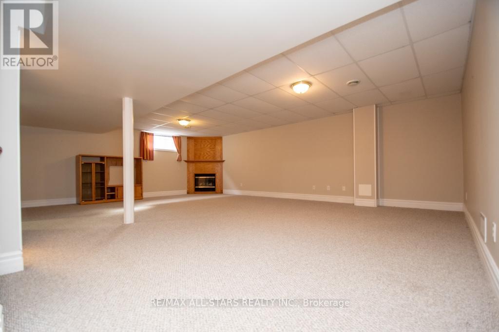 383 Wallace Drive, Kawartha Lakes (Lindsay), Ontario  K9V 6K7 - Photo 46 - X13035606