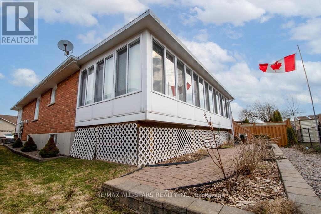 383 Wallace Drive, Kawartha Lakes (Lindsay), Ontario  K9V 6K7 - Photo 50 - X13035606