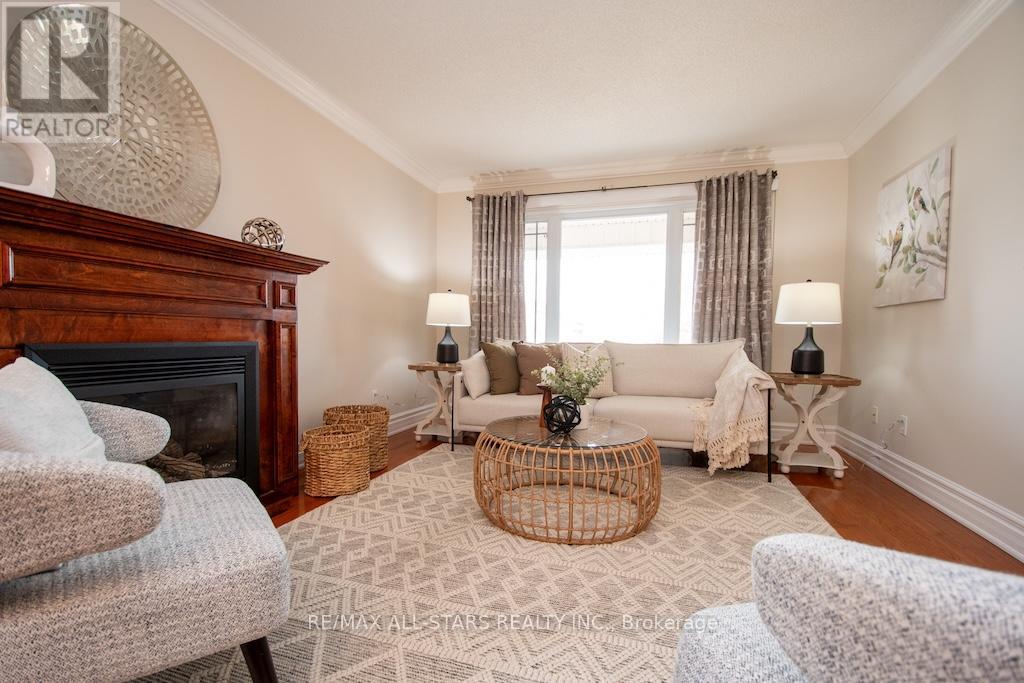 383 Wallace Drive, Kawartha Lakes (Lindsay), Ontario  K9V 6K7 - Photo 7 - X13035606