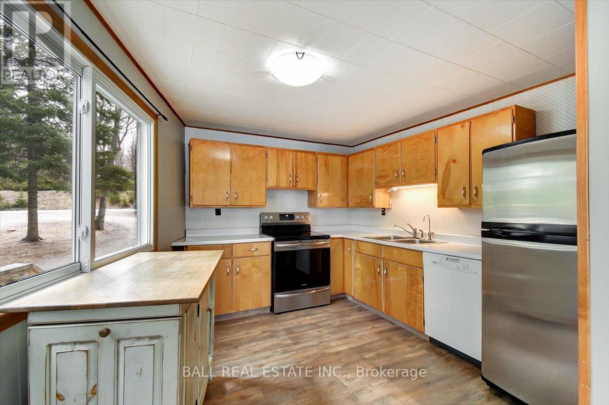 27435 Highway 28, Bancroft (Bancroft Ward), Ontario  K0L 1C0 - Photo 2 - X13036084