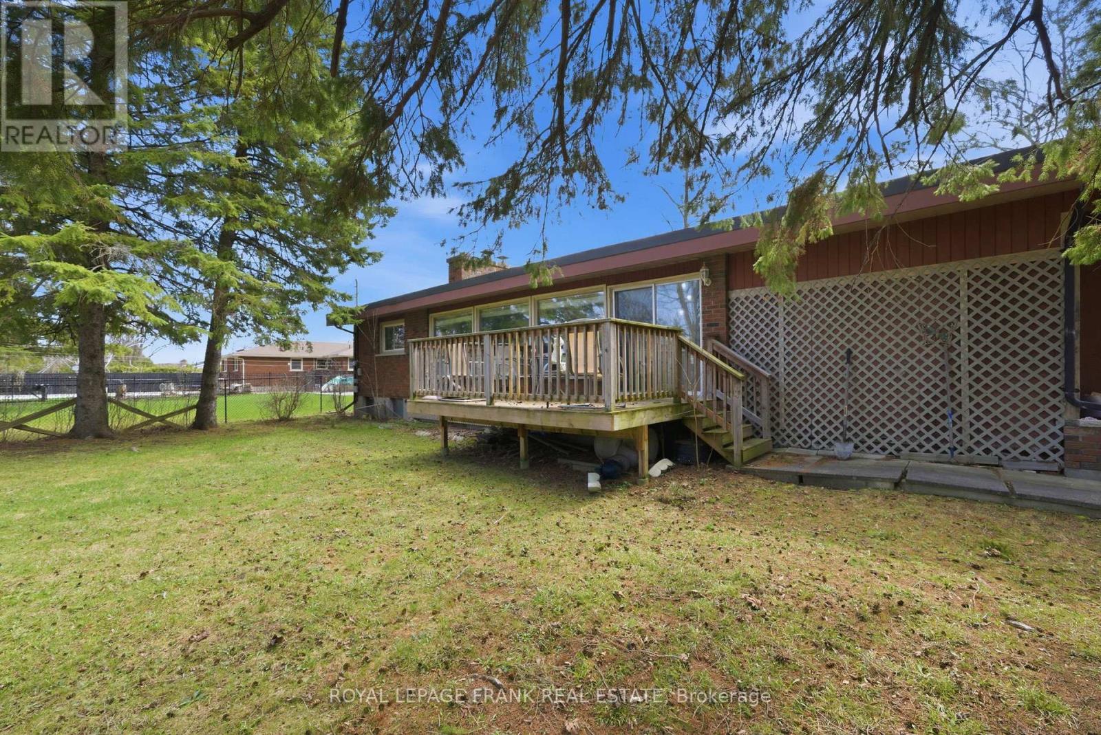 30 Maple Crescent, Kawartha Lakes (Lindsay), Ontario  K9V 2R7 - Photo 36 - X13036480