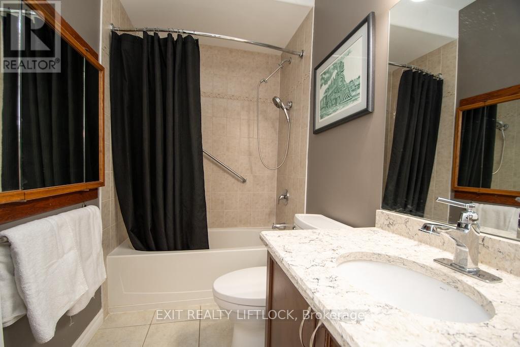 2495 Cunningham Boulevard, Peterborough (Ashburnham Ward 4), Ontario  K9H 0A9 - Photo 35 - X13036500