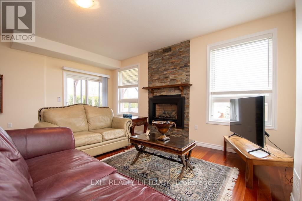 2495 Cunningham Boulevard, Peterborough (Ashburnham Ward 4), Ontario  K9H 0A9 - Photo 38 - X13036500