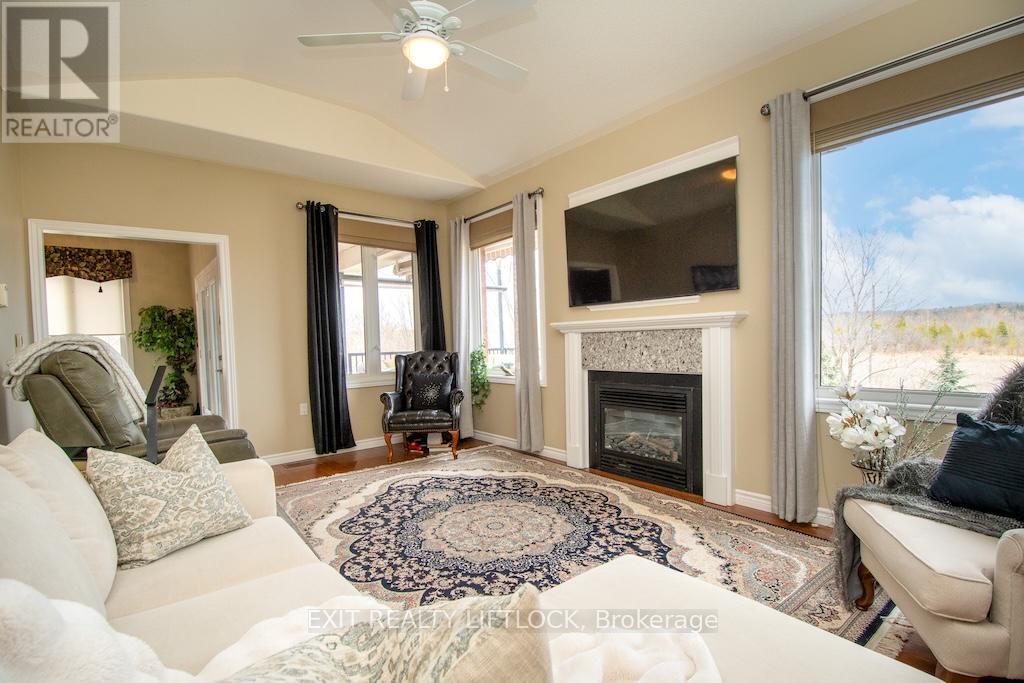 2495 Cunningham Boulevard, Peterborough (Ashburnham Ward 4), Ontario  K9H 0A9 - Photo 6 - X13036500