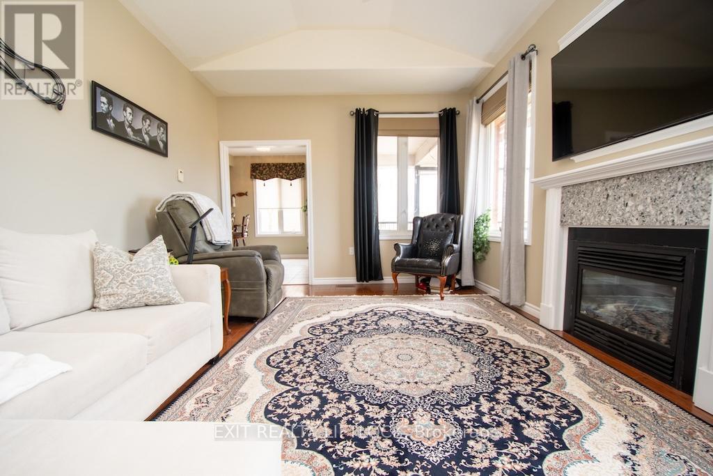 2495 Cunningham Boulevard, Peterborough (Ashburnham Ward 4), Ontario  K9H 0A9 - Photo 7 - X13036500