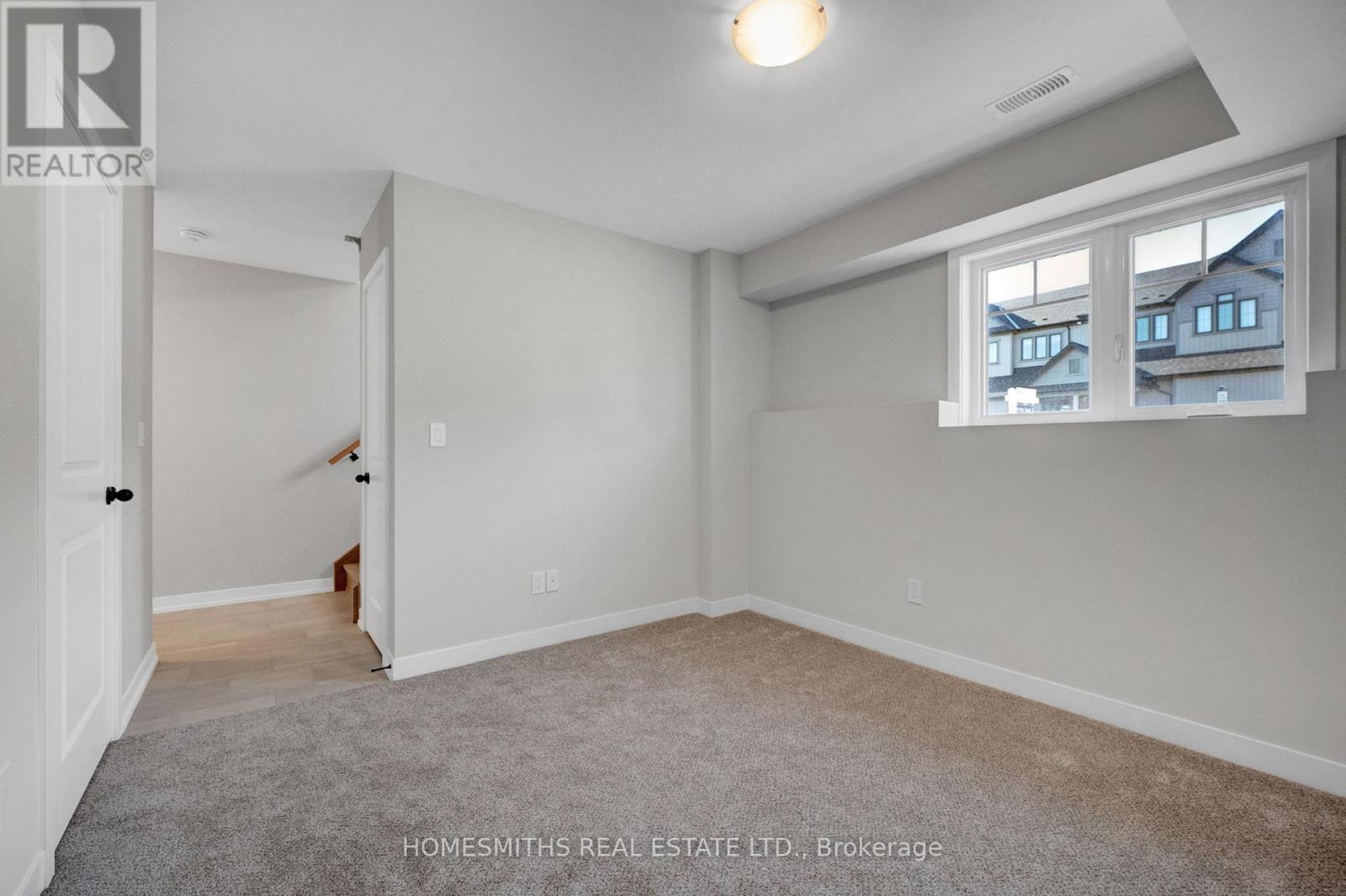 14 Nady Lane, Clarington (Newcastle), Ontario  L1B 0X1 - Photo 4 - E13039058