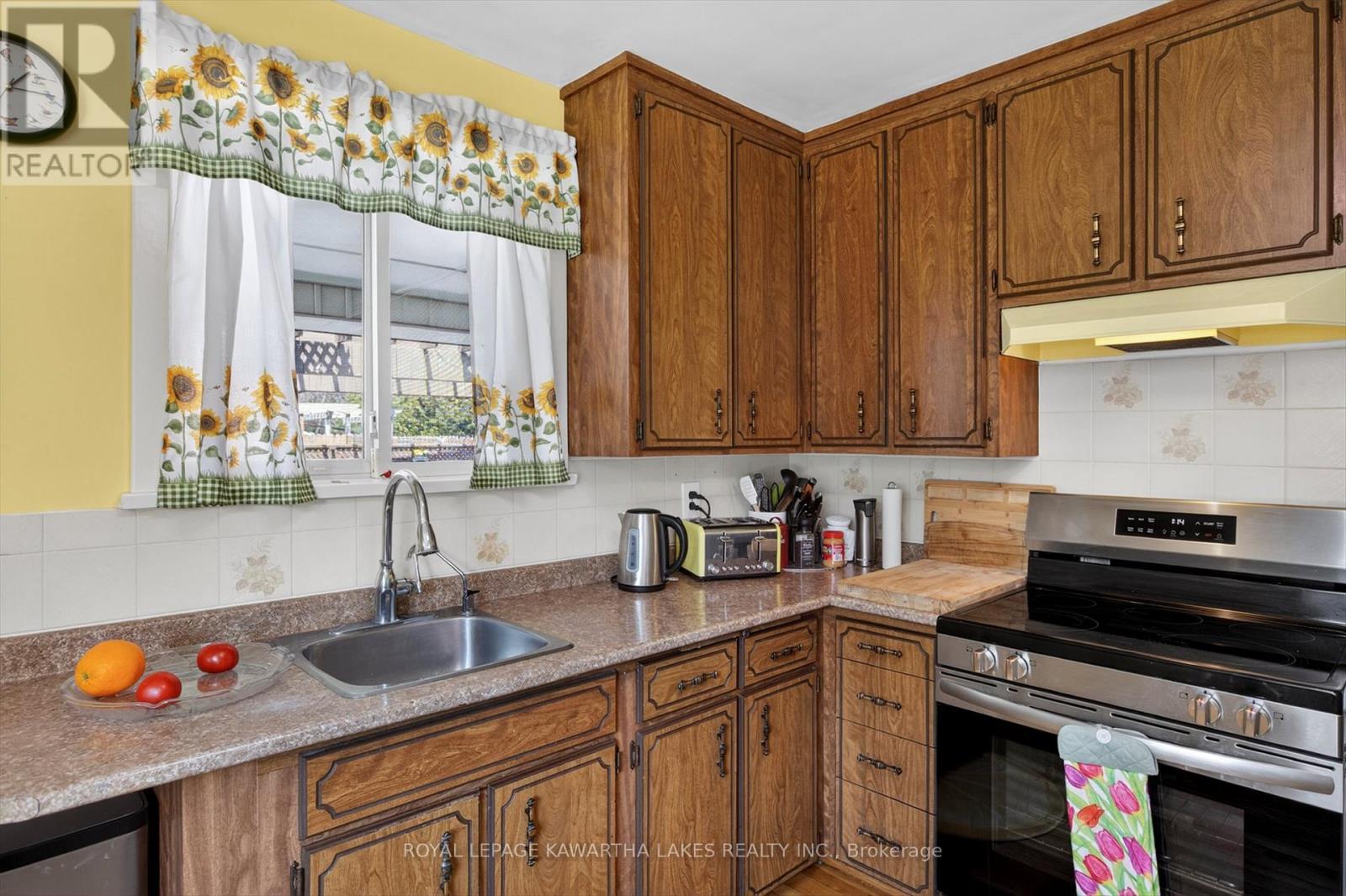 2 Linwood Road, Kawartha Lakes (Lindsay), Ontario  K9V 5H3 - Photo 16 - X13039286