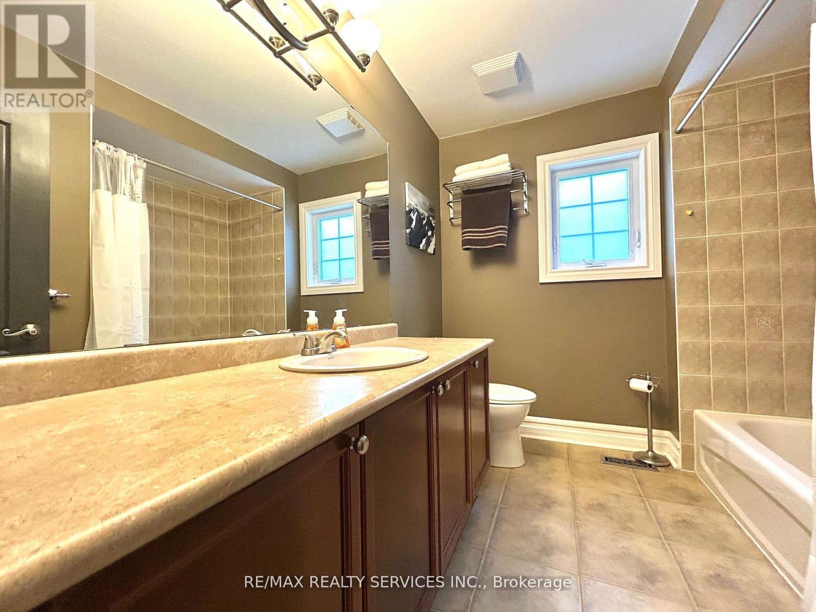 1 Milligan Street, Clarington (Newcastle), Ontario  L1B 1R2 - Photo 26 - E13039772