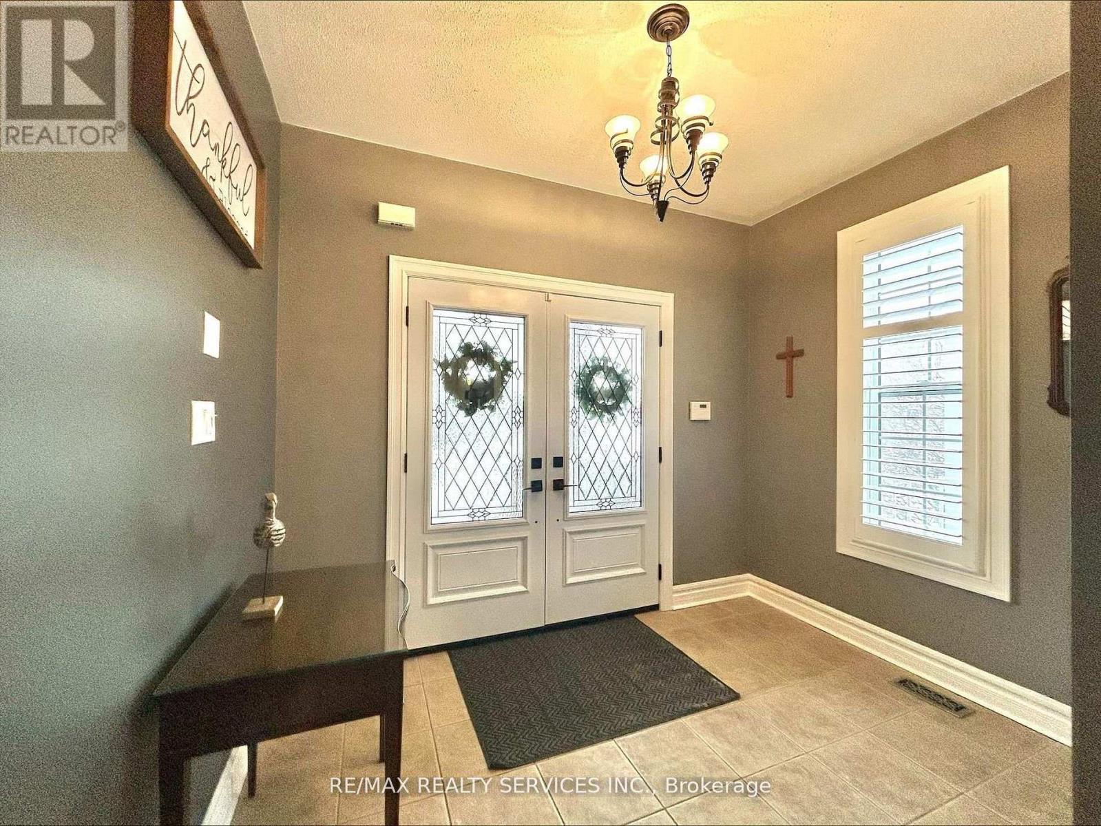 1 Milligan Street, Clarington (Newcastle), Ontario  L1B 1R2 - Photo 4 - E13039772