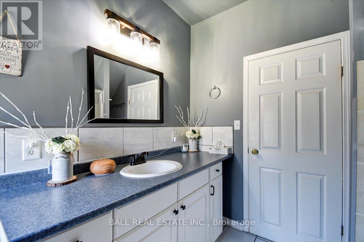 1230 Ojibway Road, Highlands East (Cardiff Ward), Ontario  K0L 2A0 - Photo 25 - X13040754