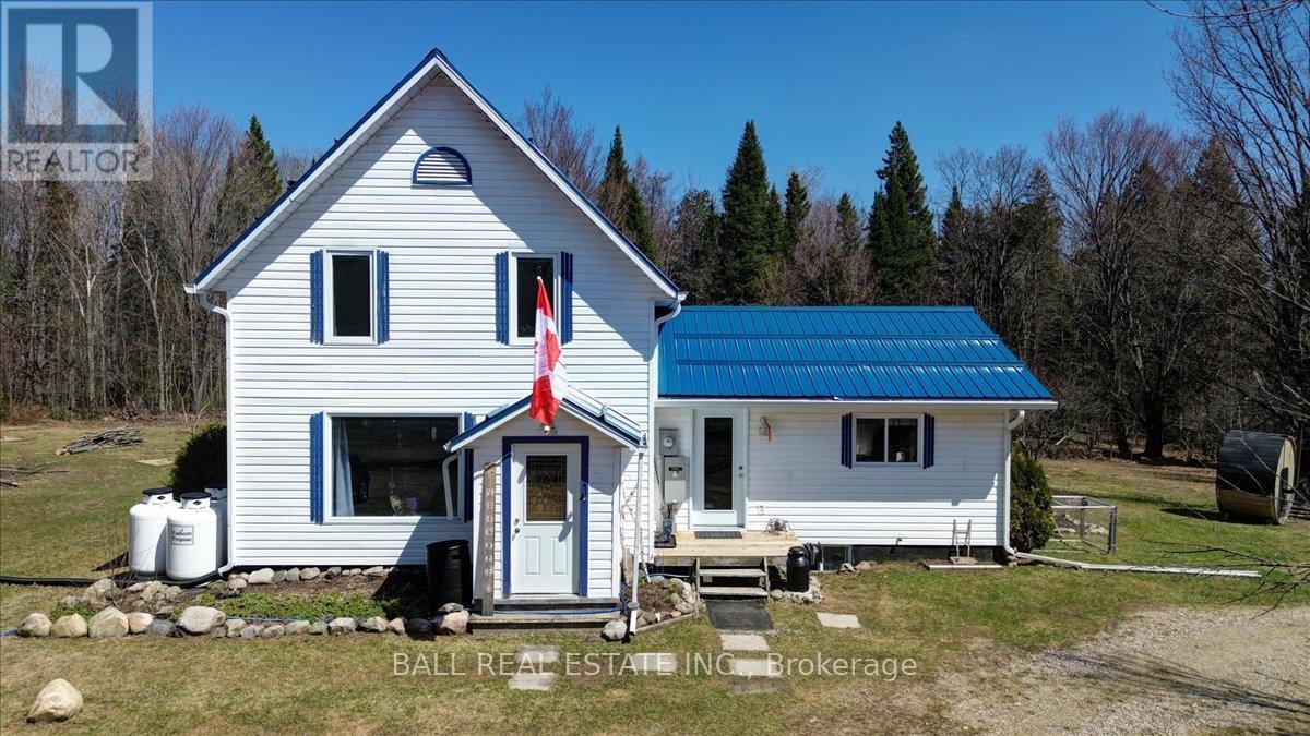 1230 Ojibway Road, Highlands East (Cardiff Ward), Ontario  K0L 2A0 - Photo 3 - X13040754