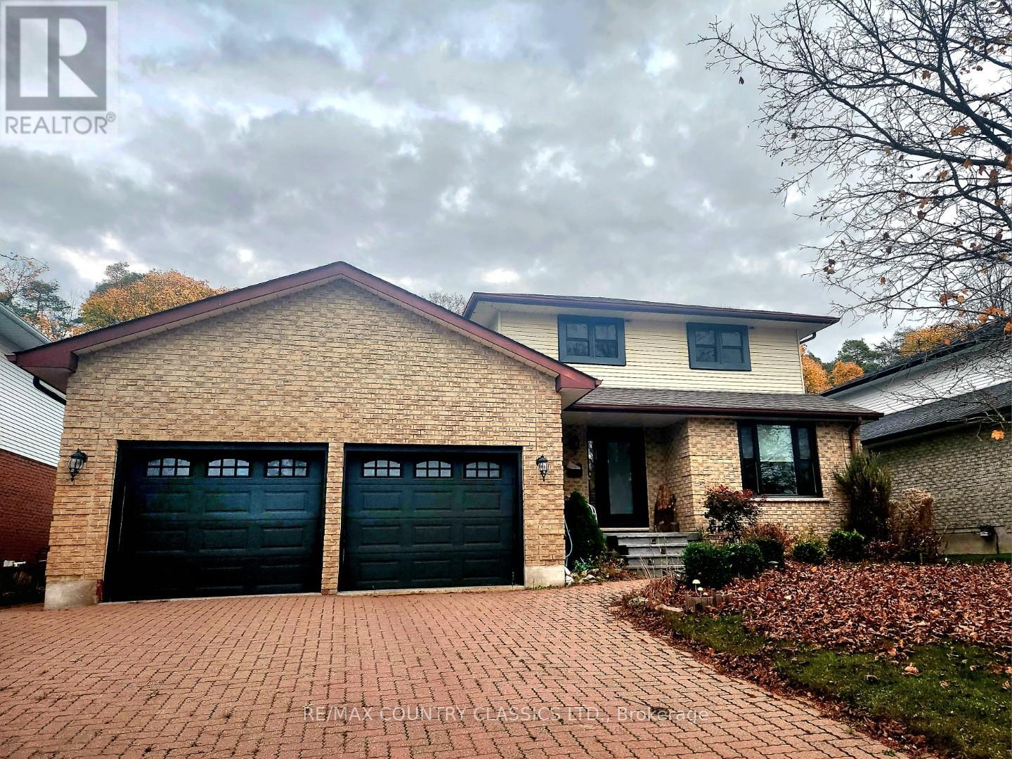 1210 SUMMIT DRIVE, peterborough (otonabee ward 1), Ontario