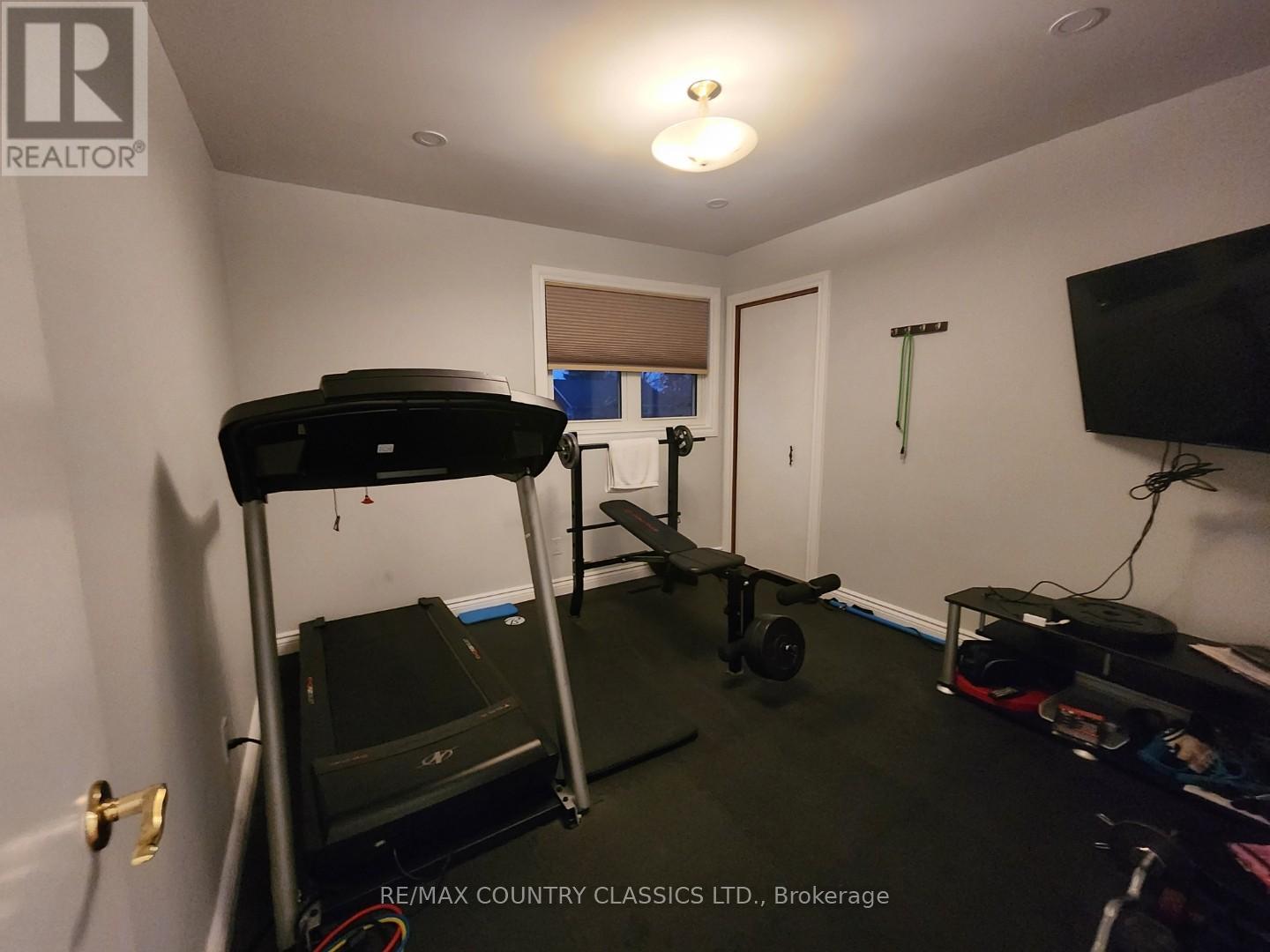 1210 Summit Drive, Peterborough (Otonabee Ward 1), Ontario  K9J 8A7 - Photo 12 - X13041020