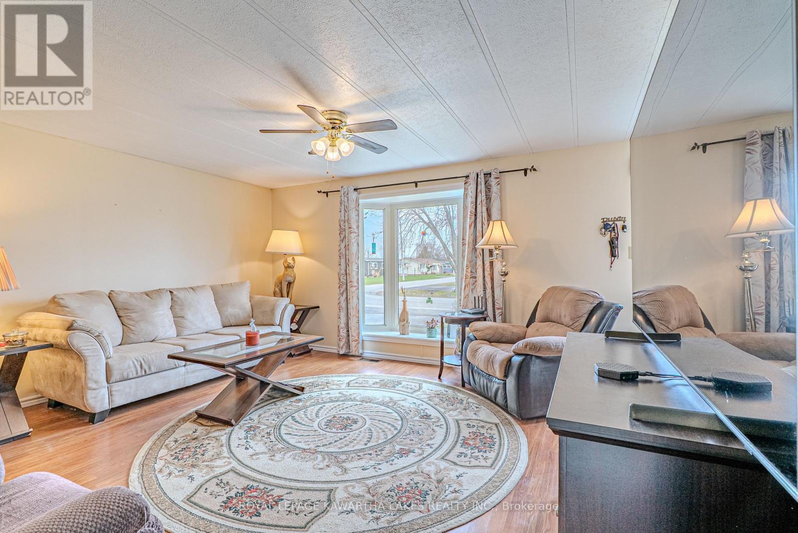 4 Vista Drive, Kawartha Lakes (Fenelon), Ontario  K9V 4R1 - Photo 17 - X13041104