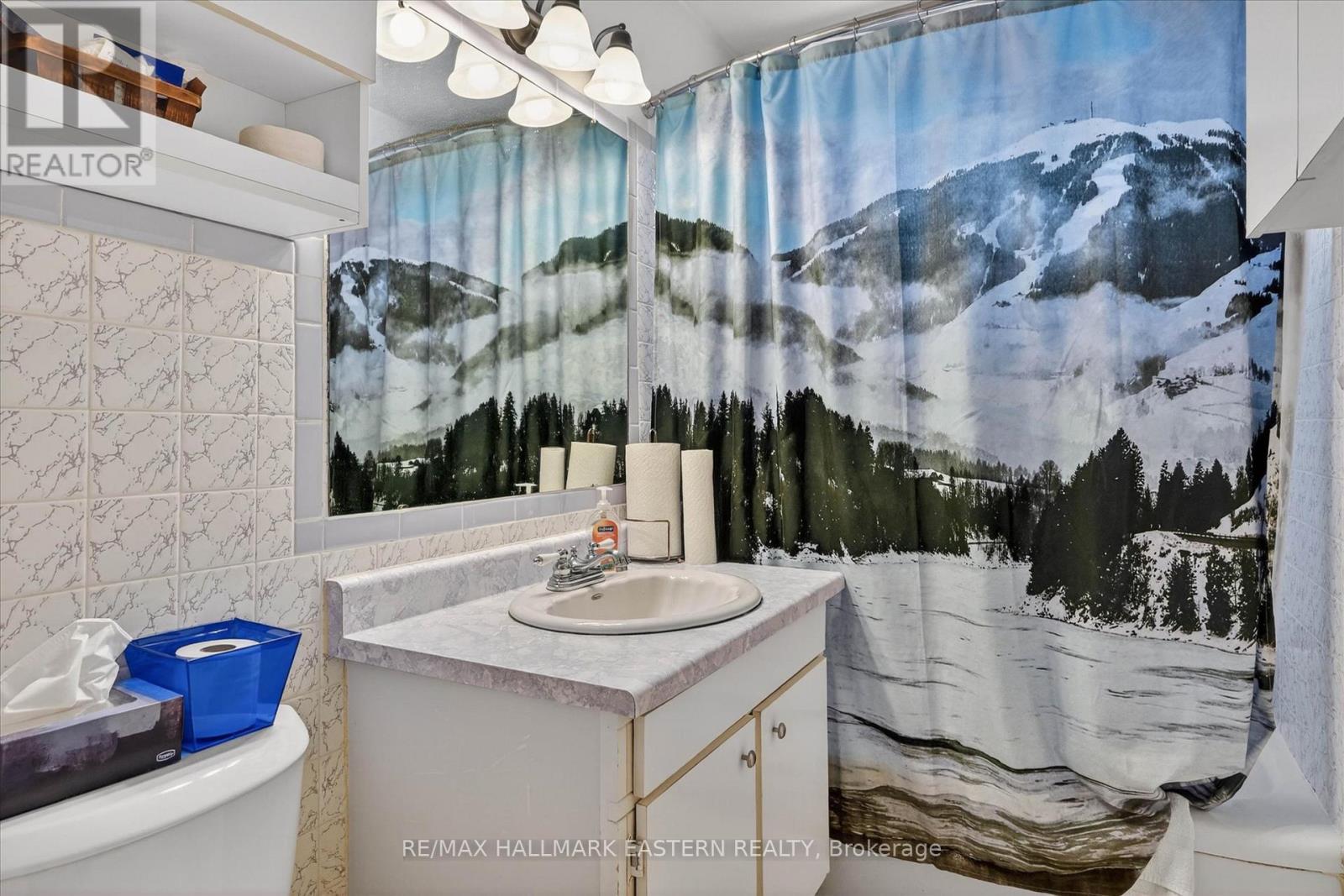 561 Spruce Avenue, Peterborough (Otonabee Ward 1), Ontario  K9J 5A4 - Photo 17 - X13041374