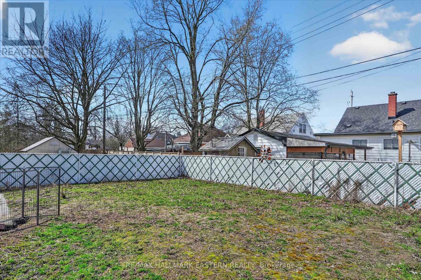 561 Spruce Avenue, Peterborough (Otonabee Ward 1), Ontario  K9J 5A4 - Photo 26 - X13041374