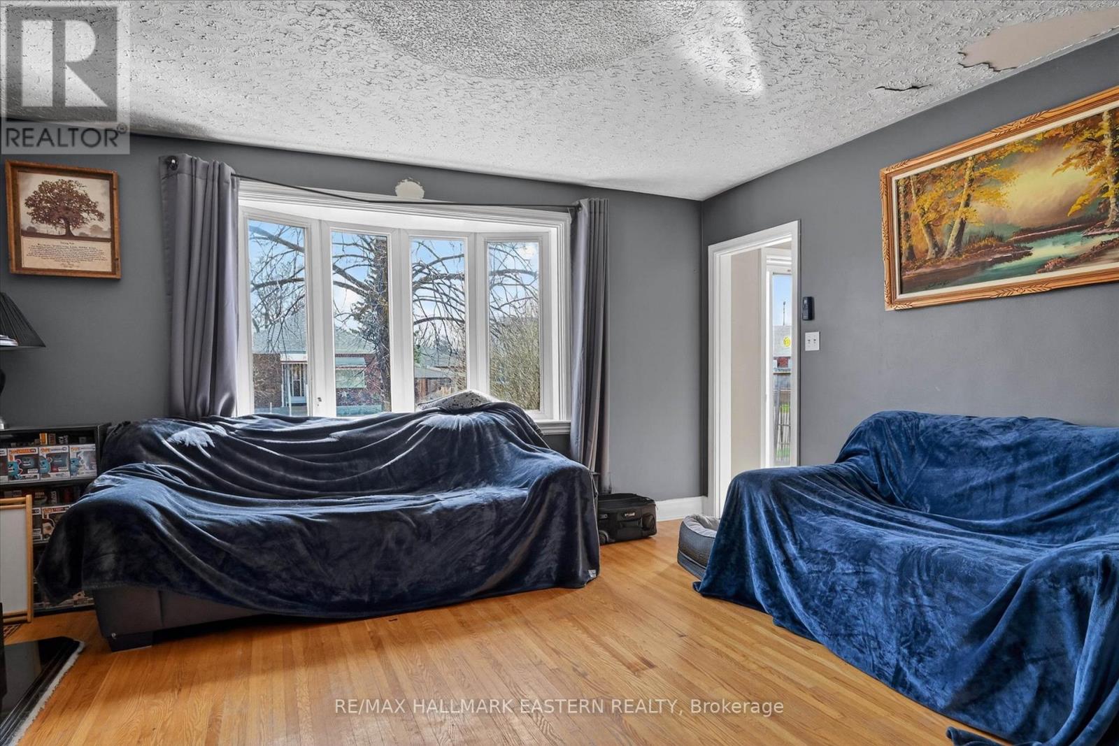 561 Spruce Avenue, Peterborough (Otonabee Ward 1), Ontario  K9J 5A4 - Photo 6 - X13041374