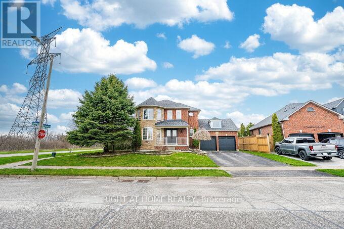 2 Catherwood Lane, Clarington (Newcastle), Ontario  L1B 1C1 - Photo 2 - E13041490