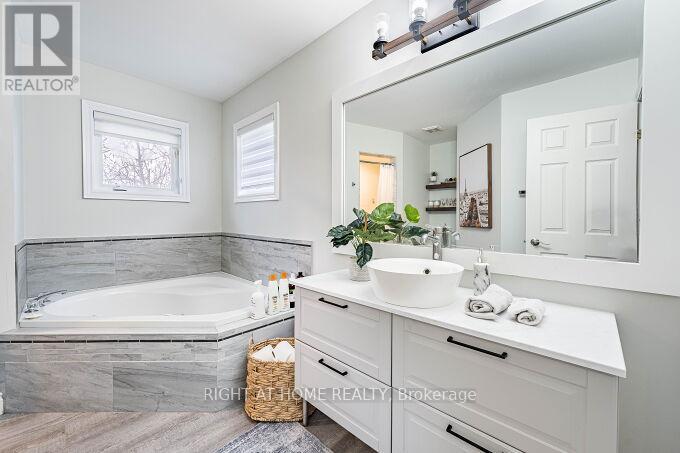 2 Catherwood Lane, Clarington (Newcastle), Ontario  L1B 1C1 - Photo 37 - E13041490