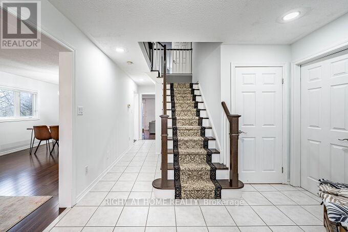 2 Catherwood Lane, Clarington (Newcastle), Ontario  L1B 1C1 - Photo 5 - E13041490