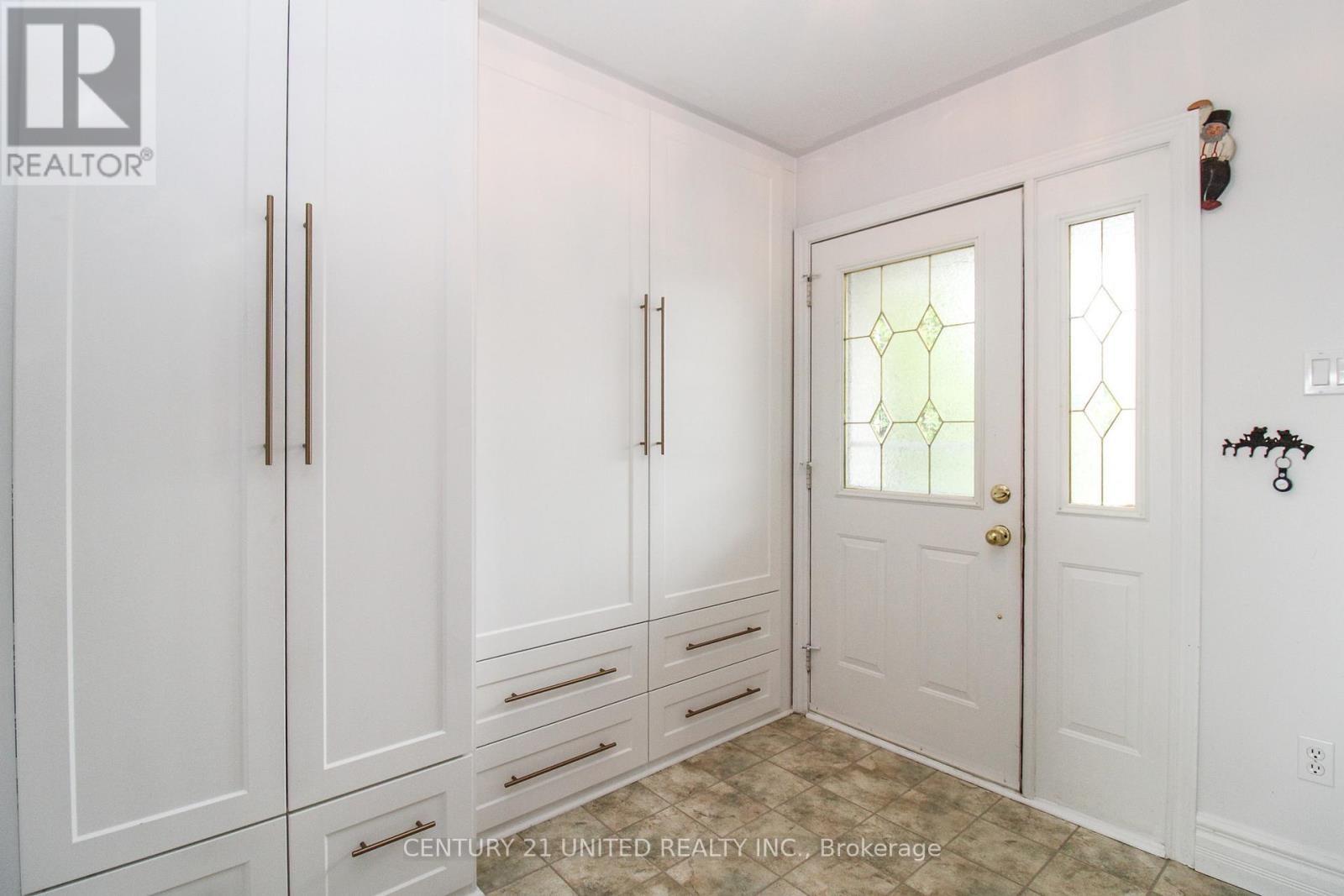 1079 Baker Street, Peterborough (Northcrest Ward 5), Ontario  K9H 7R3 - Photo 7 - X13041580