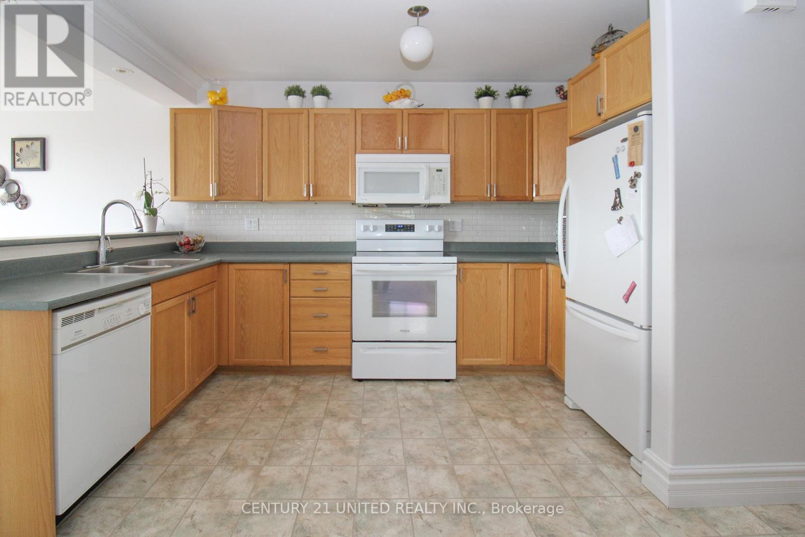 1079 Baker Street, Peterborough (Northcrest Ward 5), Ontario  K9H 7R3 - Photo 9 - X13041580