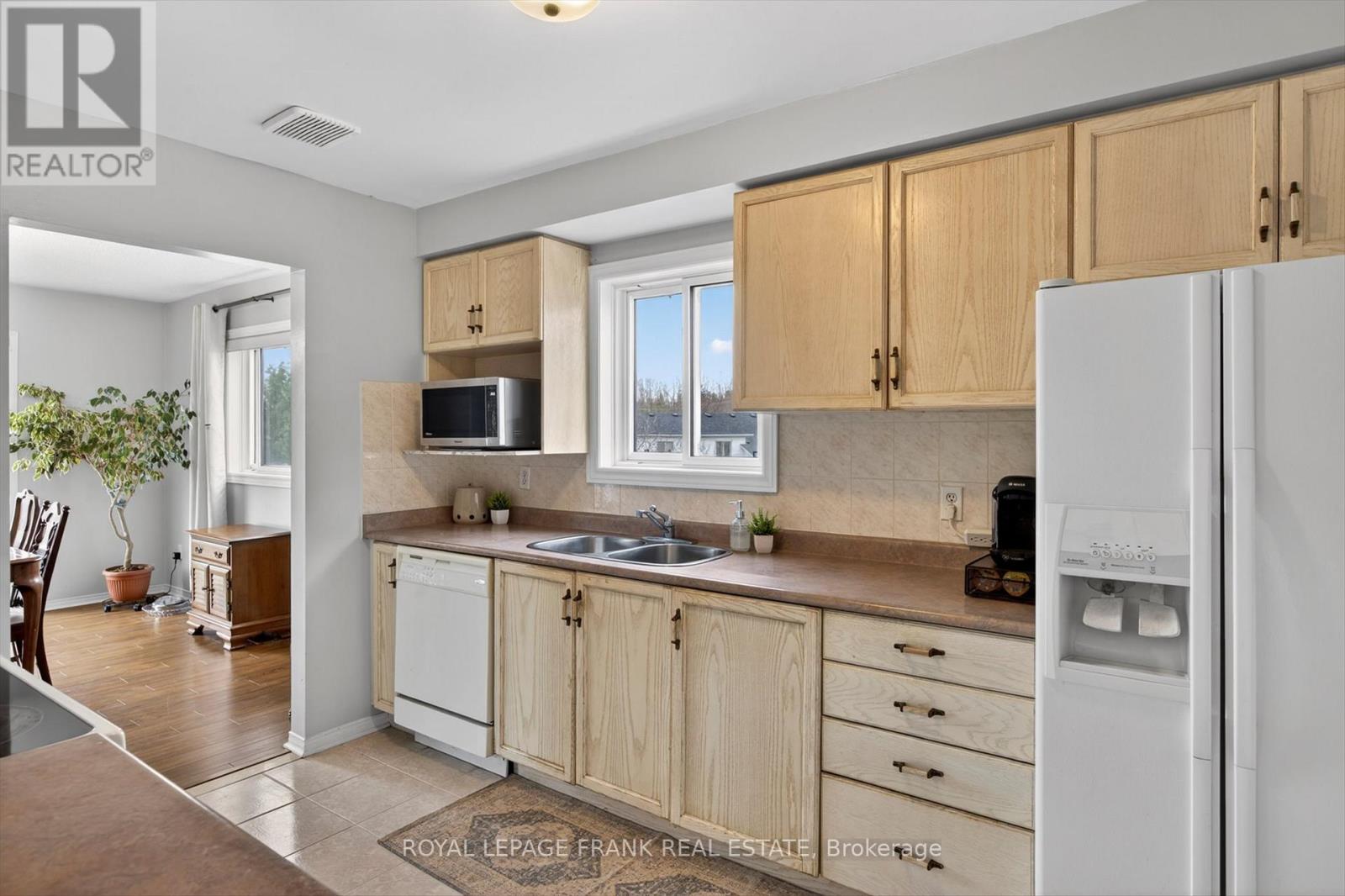 1345 Eagle Crescent, Peterborough (Monaghan Ward 2), Ontario  K9K 2K7 - Photo 12 - X13041924