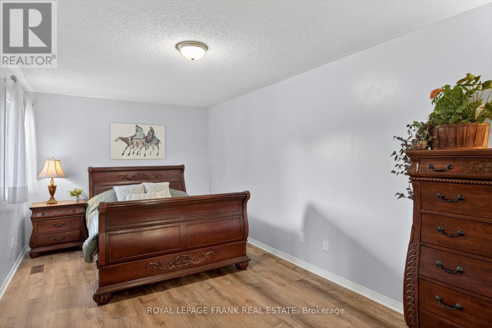 1345 Eagle Crescent, Peterborough (Monaghan Ward 2), Ontario  K9K 2K7 - Photo 9 - X13041924