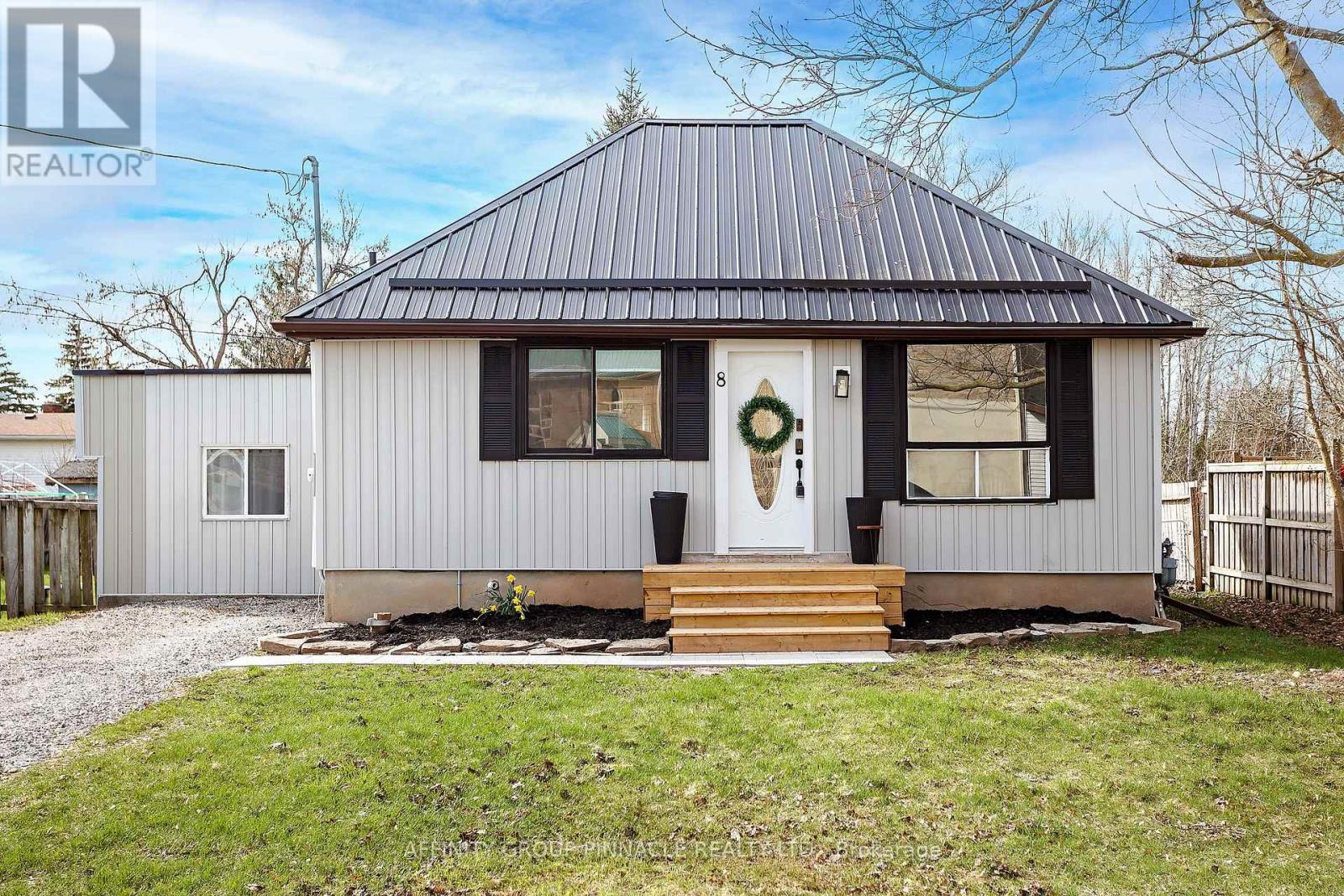 8 MARY STREET W, kawartha lakes (omemee), Ontario