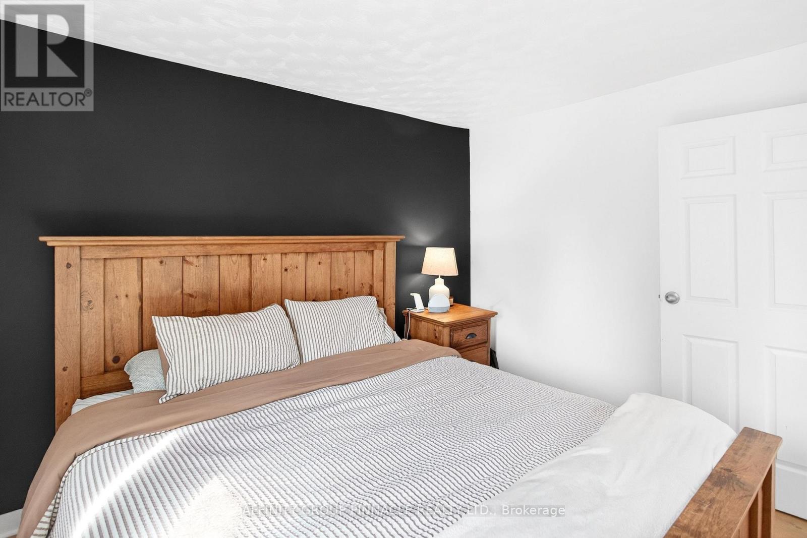 8 Mary Street W, Kawartha Lakes (Omemee), Ontario  K0L 2W0 - Photo 11 - X13042550