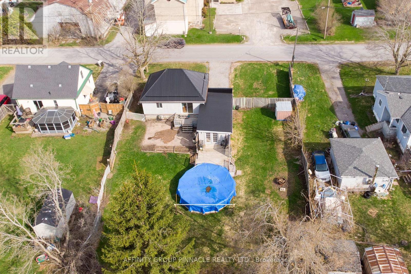 8 Mary Street W, Kawartha Lakes (Omemee), Ontario  K0L 2W0 - Photo 26 - X13042550