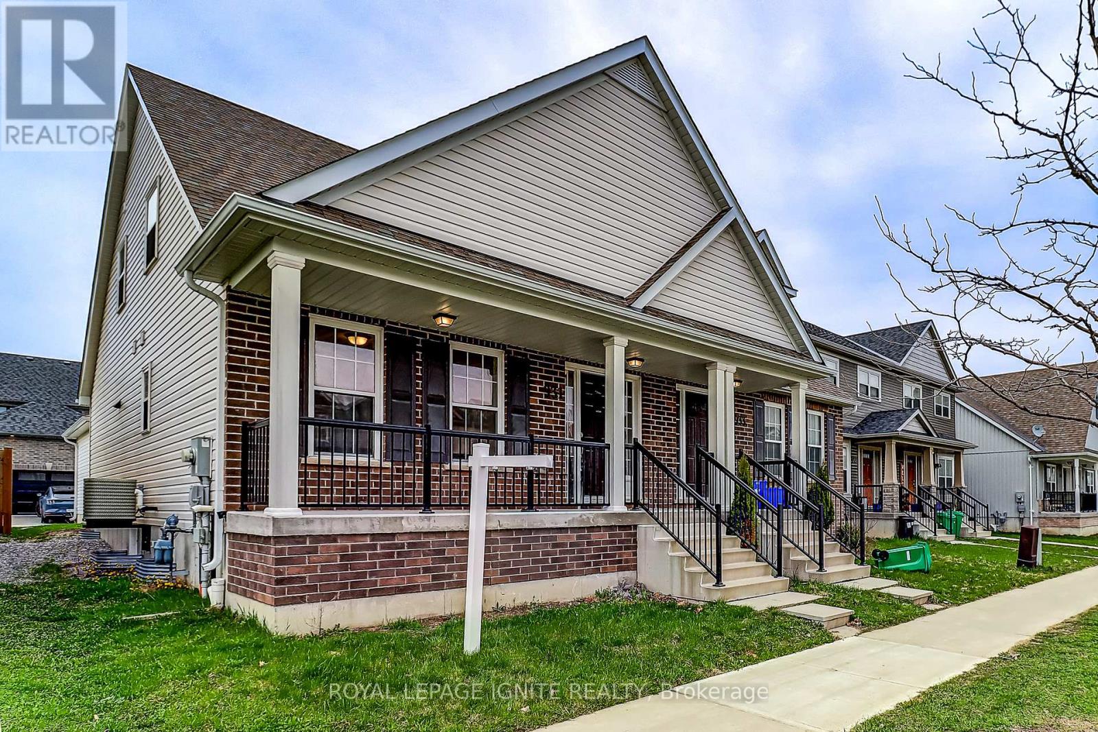 931 Broadway Boulevard, Peterborough (Northcrest Ward 5), Ontario  K9H 0J2 - Photo 2 - X13044650