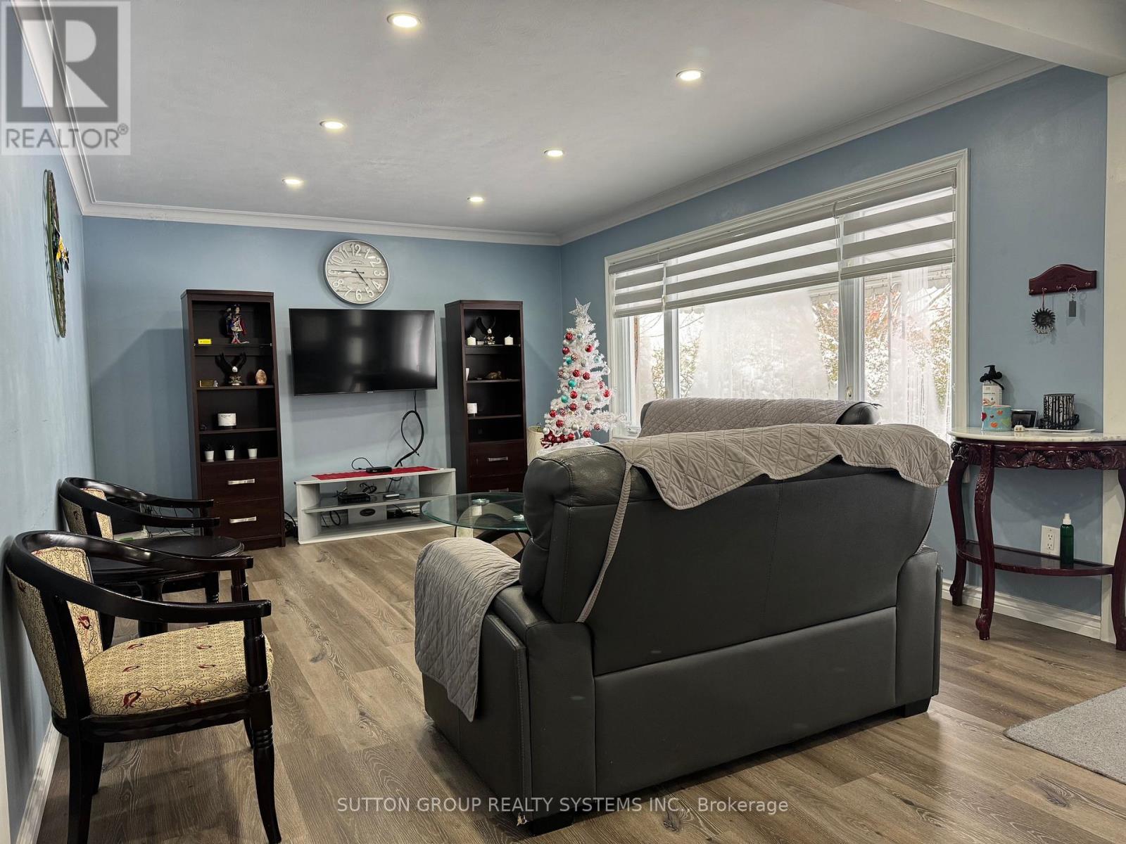 1338 Royal Drive, Peterborough (Northcrest Ward 5), Ontario  K9H 6R8 - Photo 4 - X13045206