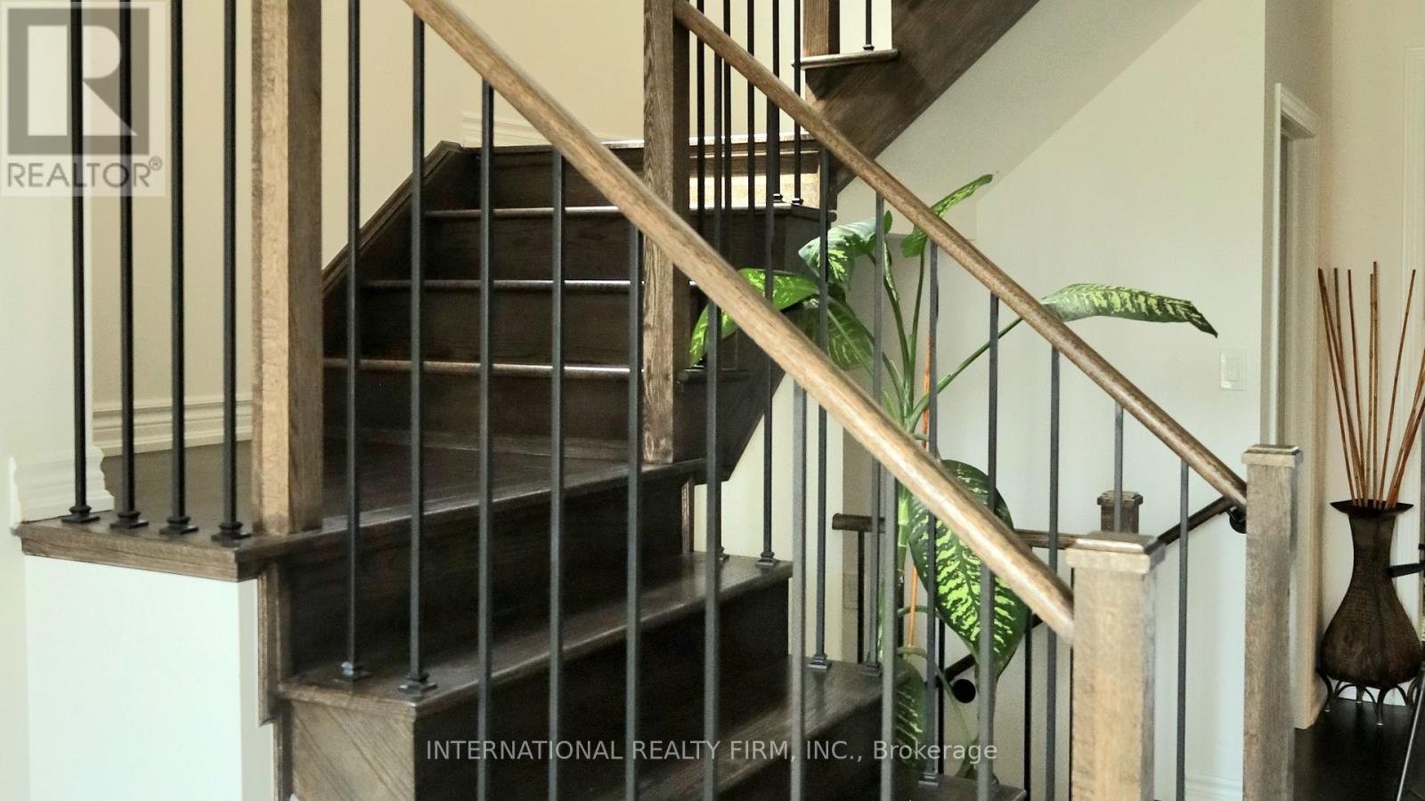 18 Hancock Crescent, Kawartha Lakes (Lindsay), Ontario  K9V 0P2 - Photo 4 - X13045240