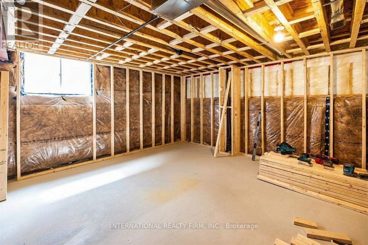 82 Hennessey Crescent, Kawartha Lakes (Lindsay), Ontario  K9V 0P4 - Photo 39 - X13045564