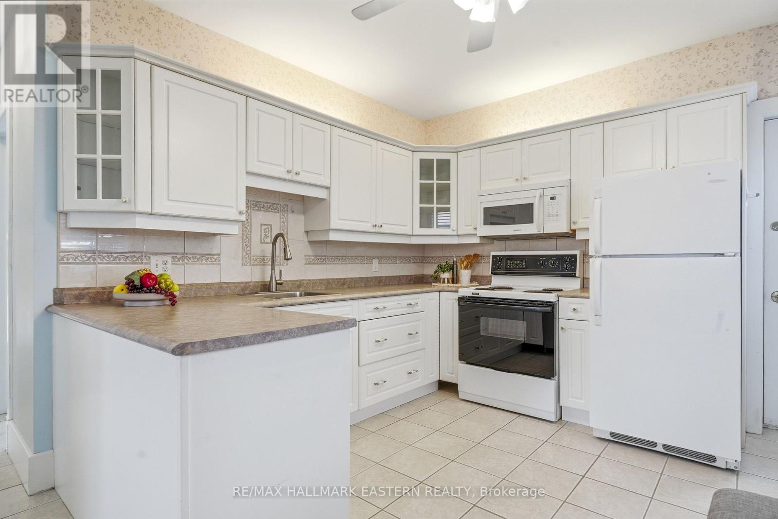 556 Douglas Avenue, Peterborough (Town Ward 3), Ontario  K9J 4L1 - Photo 14 - X13045974