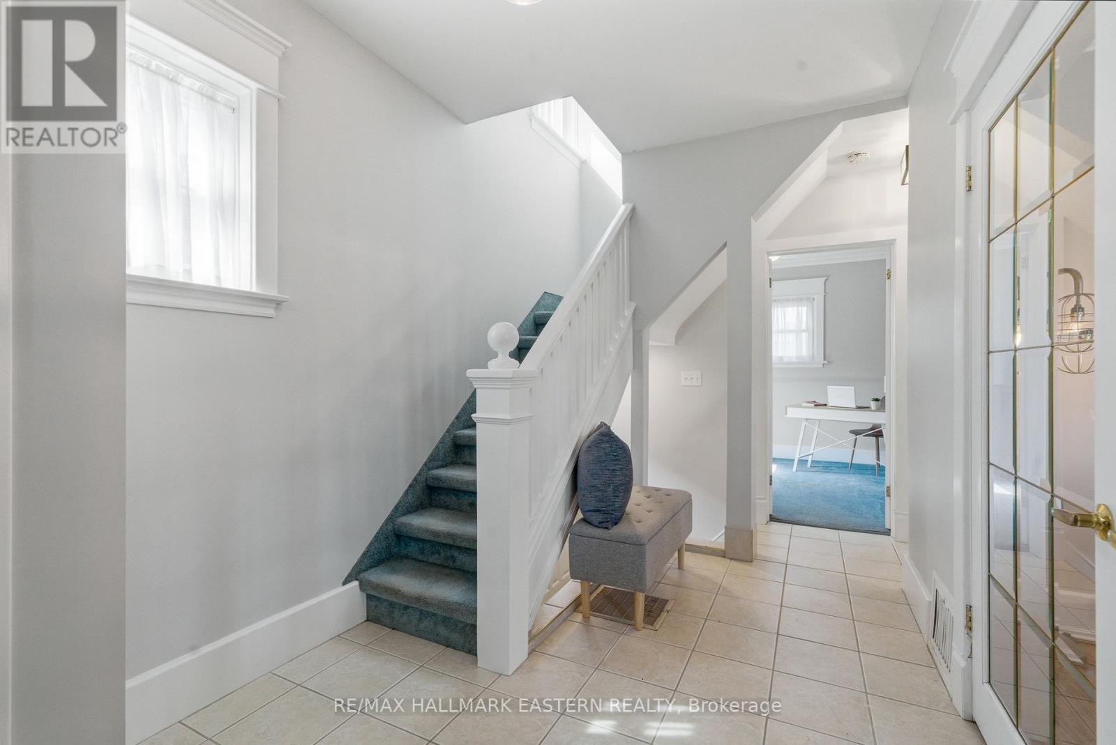 556 Douglas Avenue, Peterborough (Town Ward 3), Ontario  K9J 4L1 - Photo 20 - X13045974