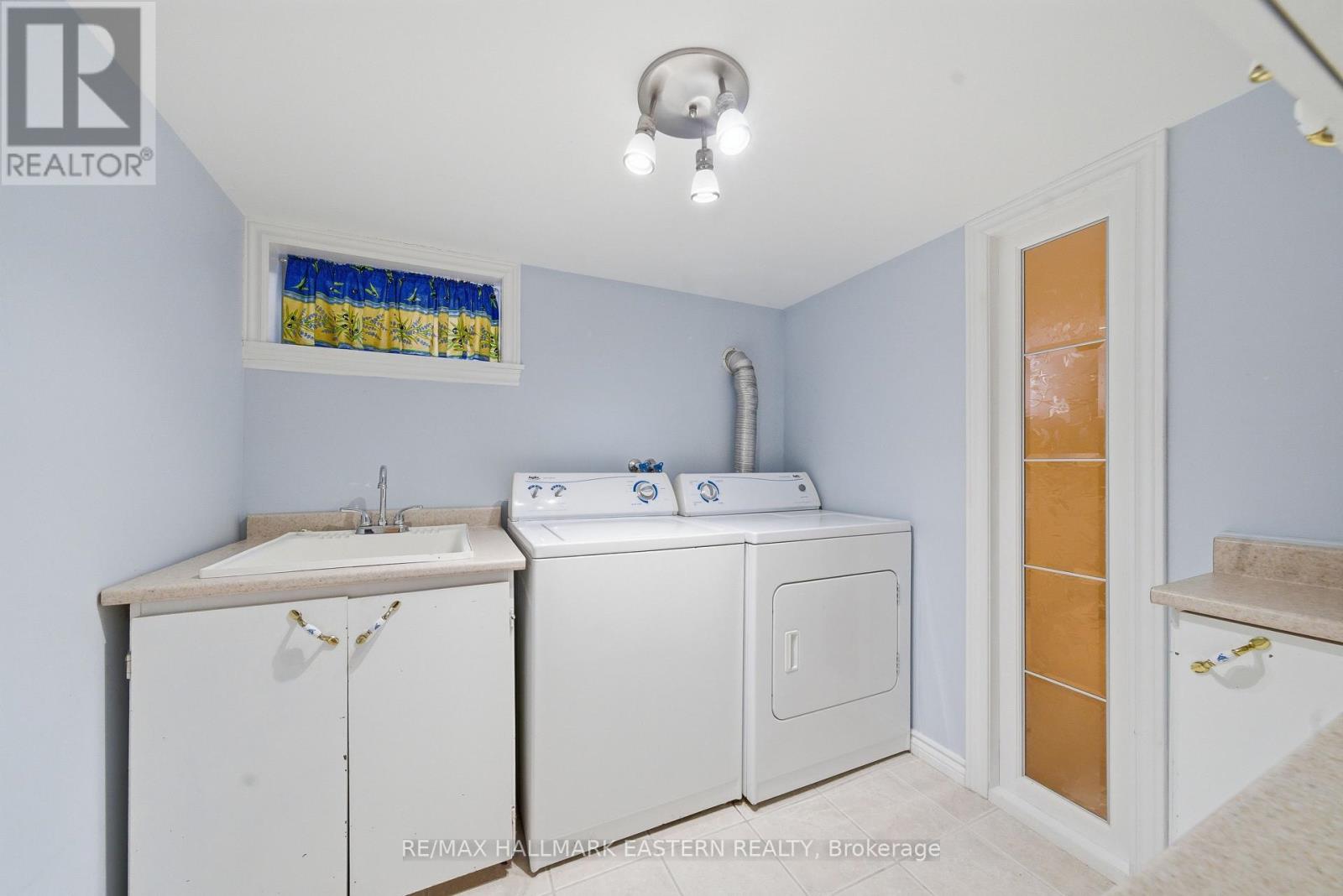 556 Douglas Avenue, Peterborough (Town Ward 3), Ontario  K9J 4L1 - Photo 33 - X13045974