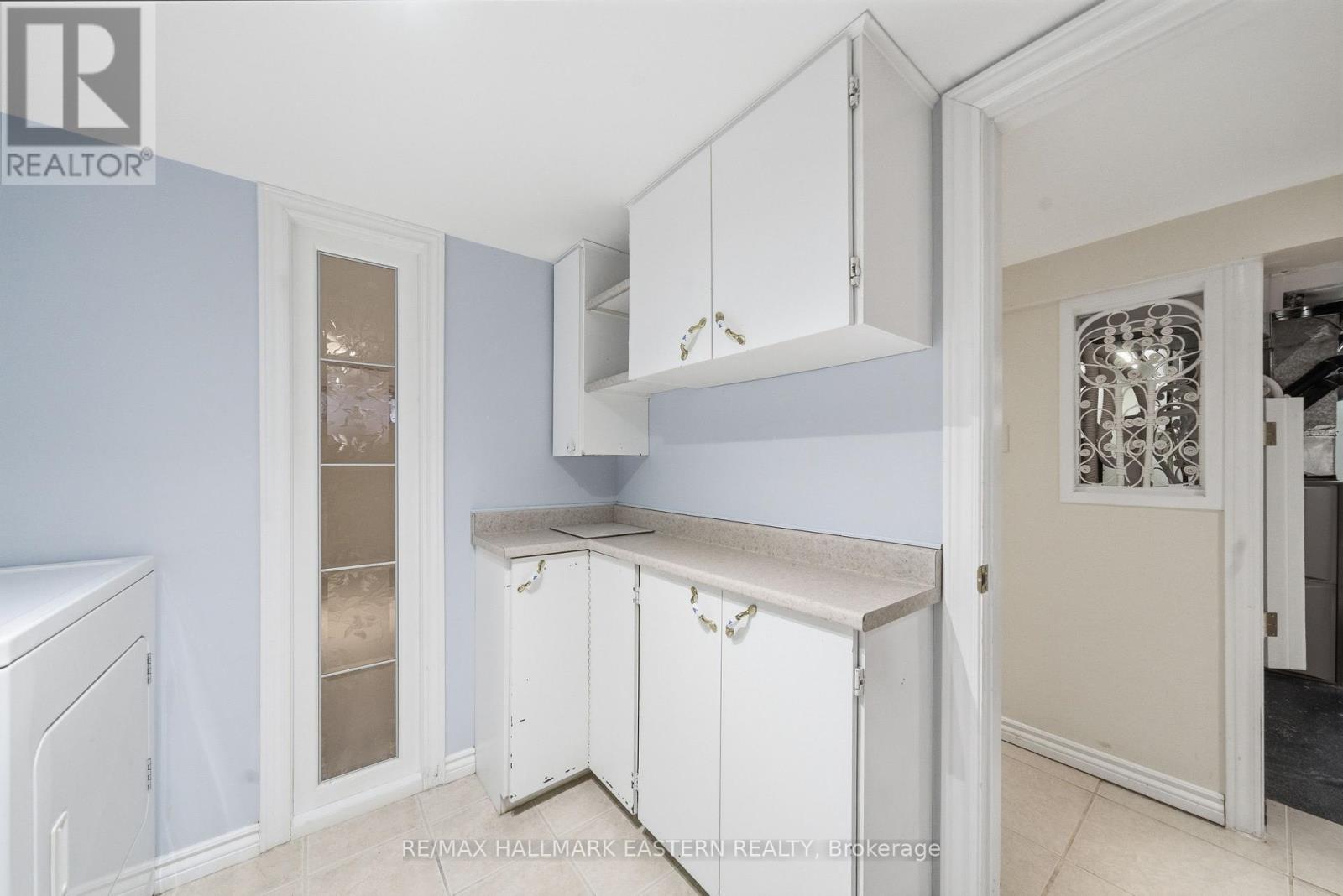 556 Douglas Avenue, Peterborough (Town Ward 3), Ontario  K9J 4L1 - Photo 34 - X13045974