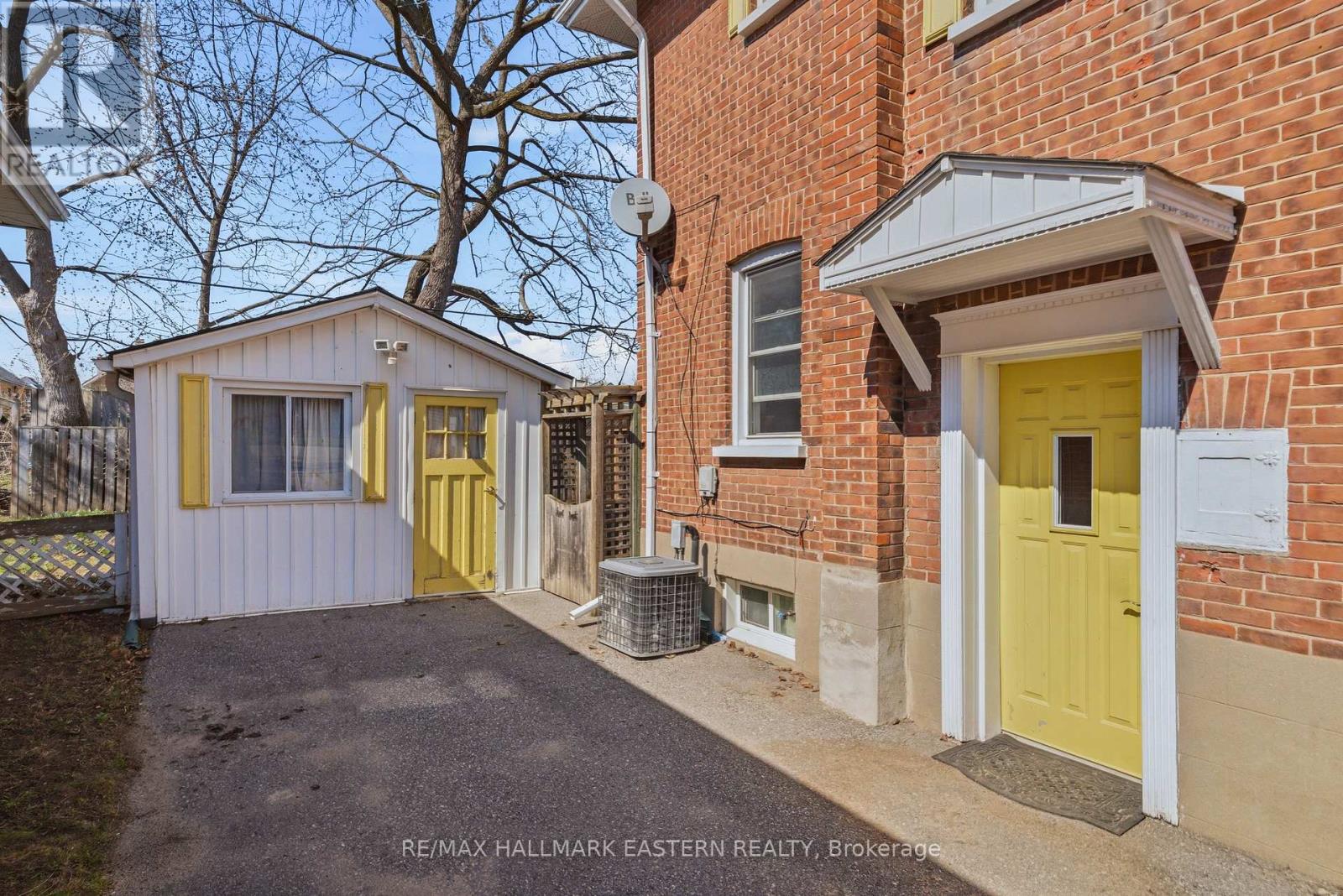 556 Douglas Avenue, Peterborough (Town Ward 3), Ontario  K9J 4L1 - Photo 41 - X13045974