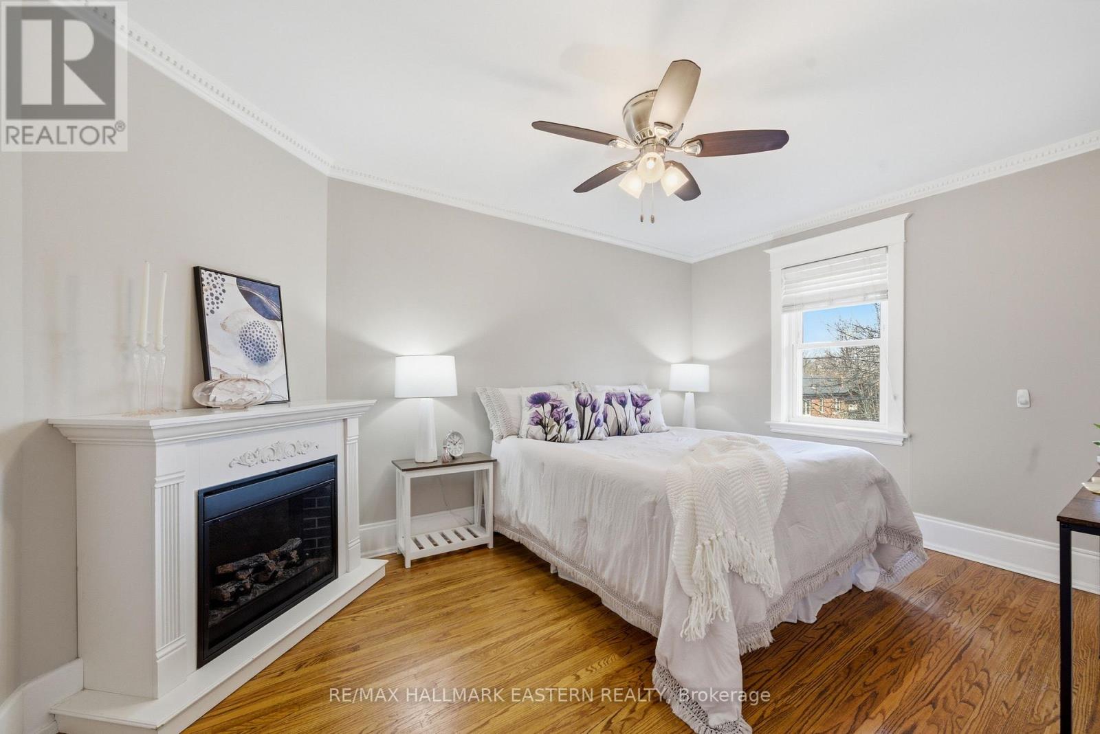 556 Douglas Avenue, Peterborough (Town Ward 3), Ontario  K9J 4L1 - Photo 5 - X13045974