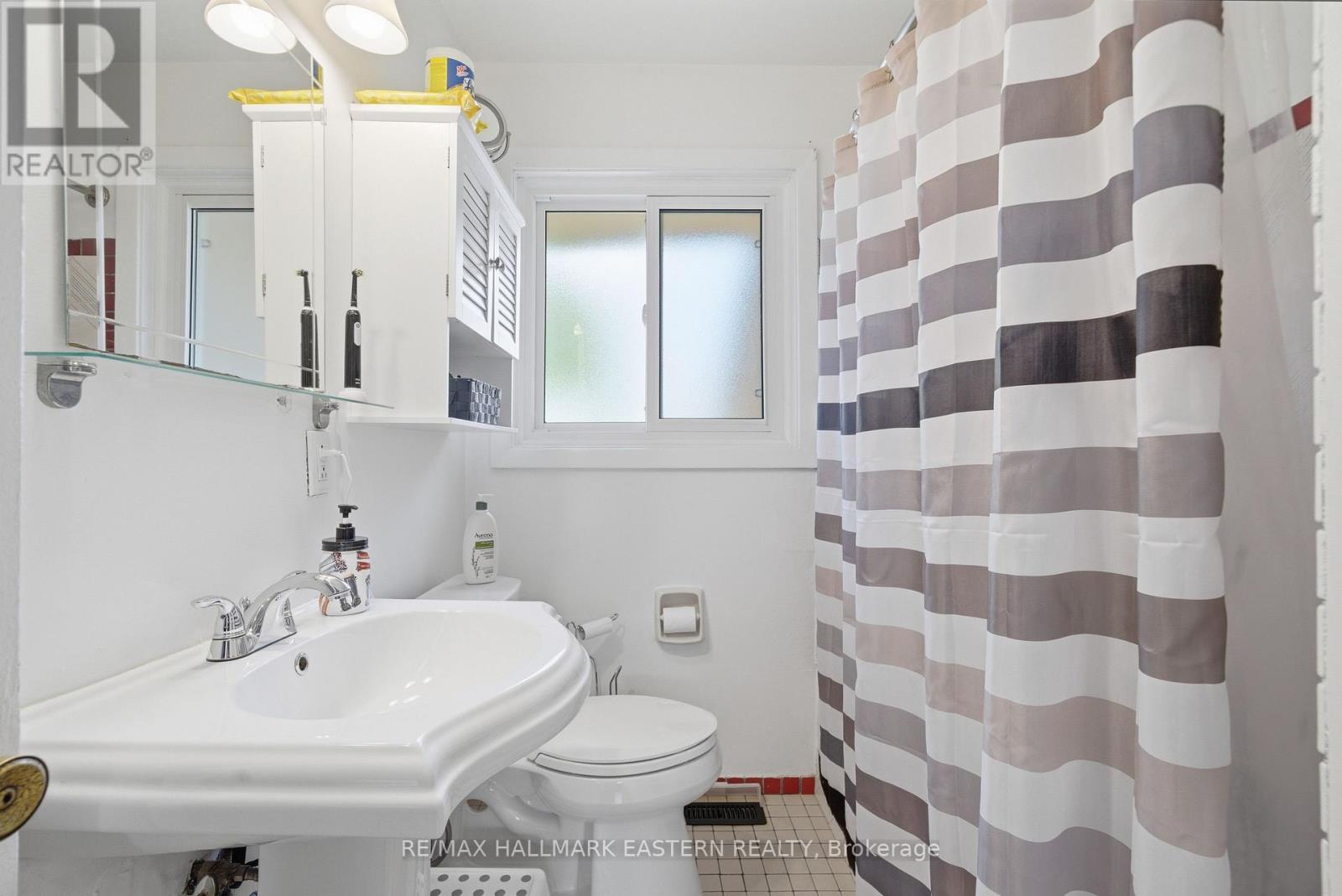 317 Lindan Avenue, Selwyn, Ontario  K9L 1K8 - Photo 12 - X13045984