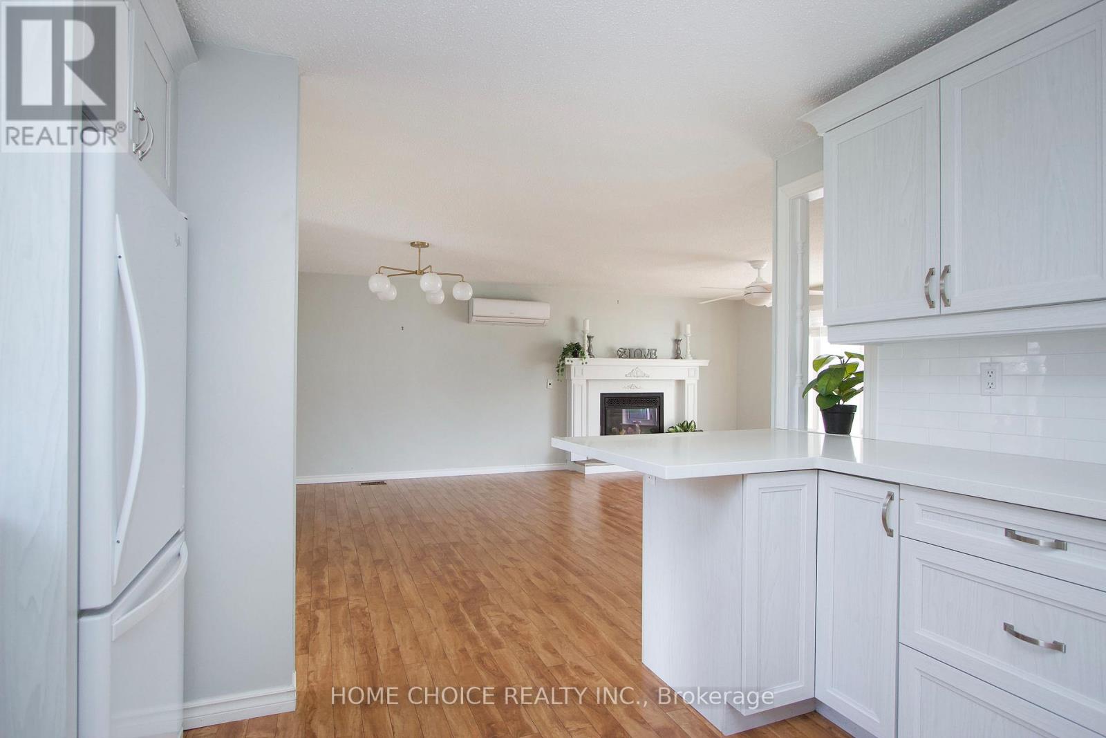 8 Loyalist Court, Clarington (Bowmanville), Ontario  L1B 1A8 - Photo 19 - E13046006