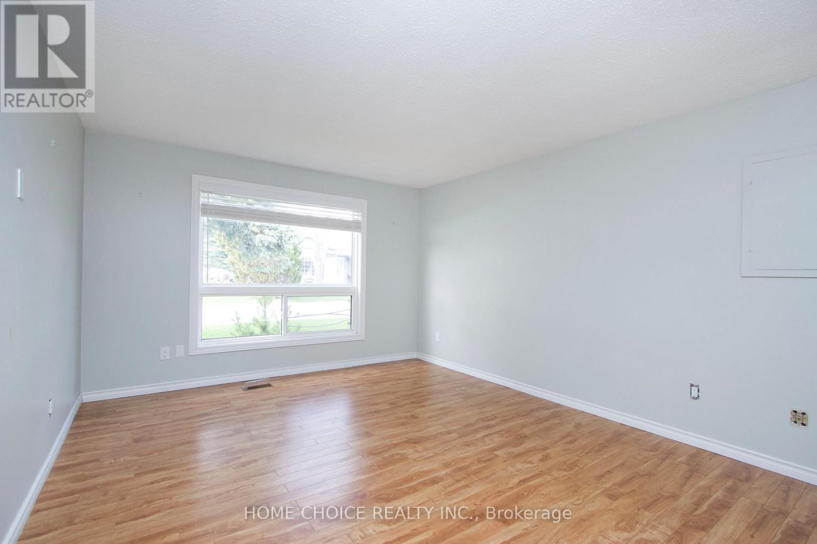 8 Loyalist Court, Clarington (Bowmanville), Ontario  L1B 1A8 - Photo 23 - E13046006